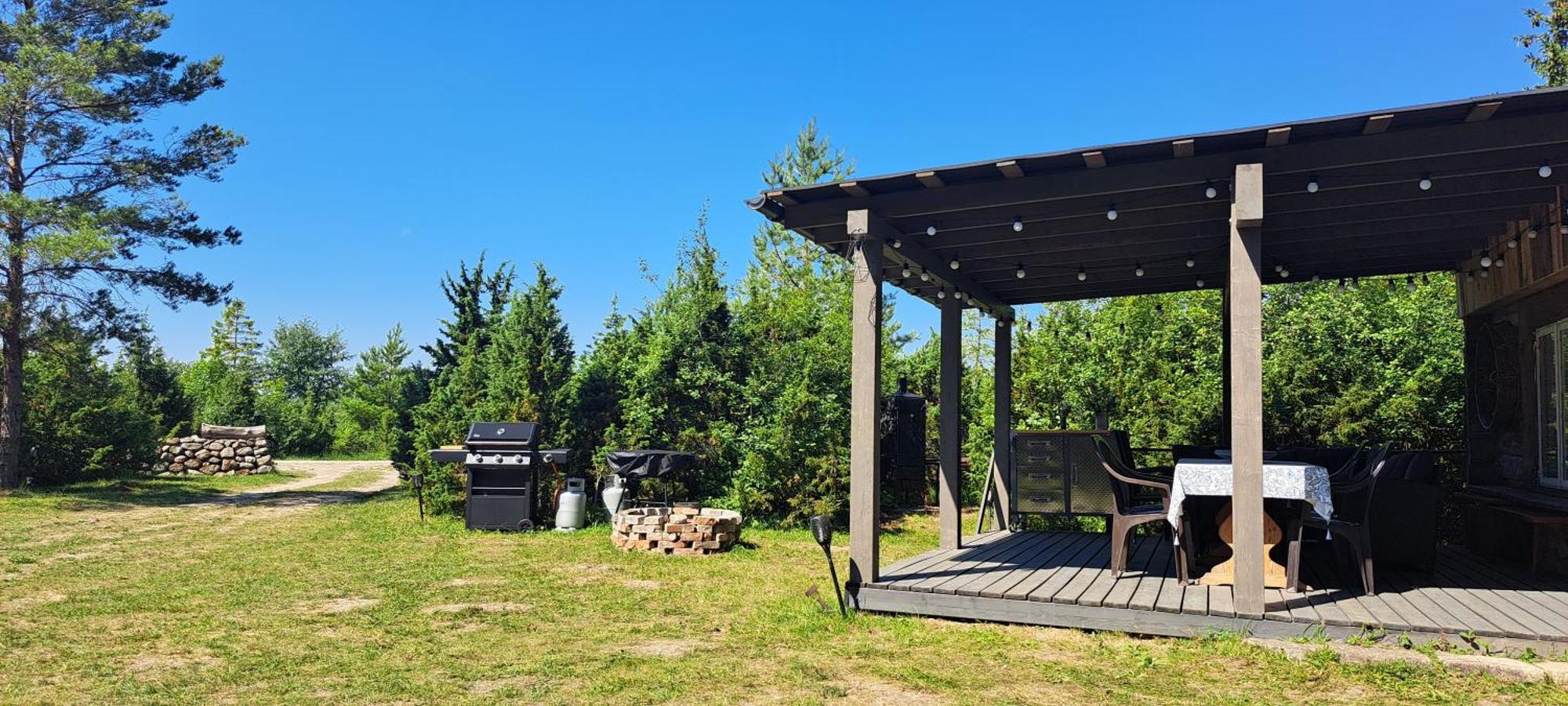 Intsu Suvemaja Hotel Liiva  Buitenkant foto